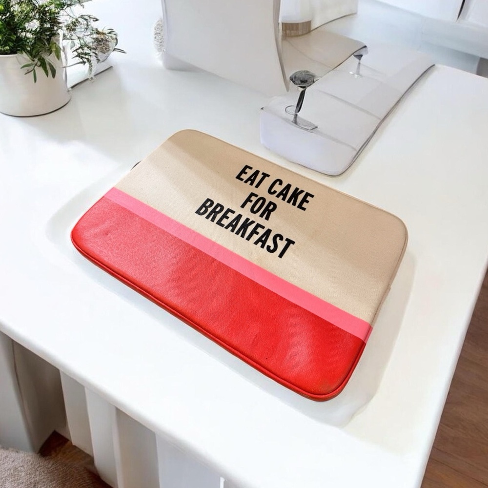 KATE SPADE - Eat Cake For Breakfast Canvas laptop sleeve 13”